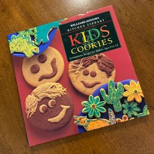 William Sonoma kids, cookies book, never used. Over 100 pages of cookie recipes